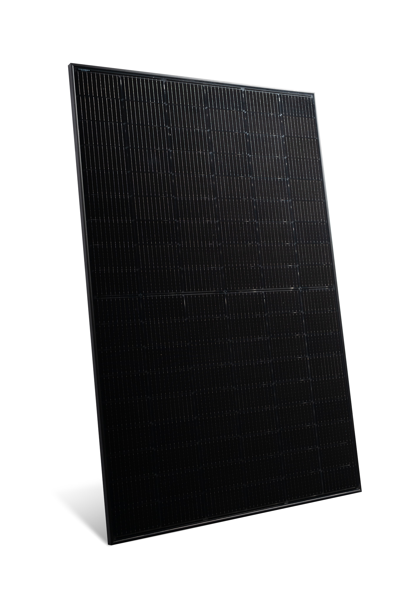 Leicht Seitliche Aufnahme eines Solarmoduls vom Typ AMPERE.SolarPro TG 400