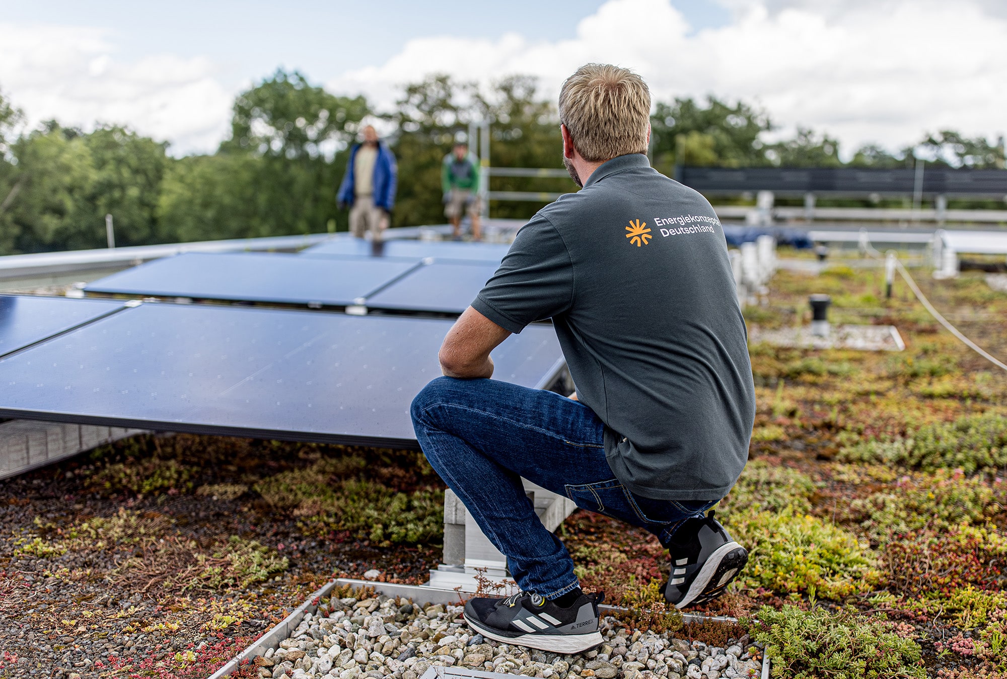 Solar-Großanlage auf dem Dach der Akademie des RB Leipzig Trainingszentrums